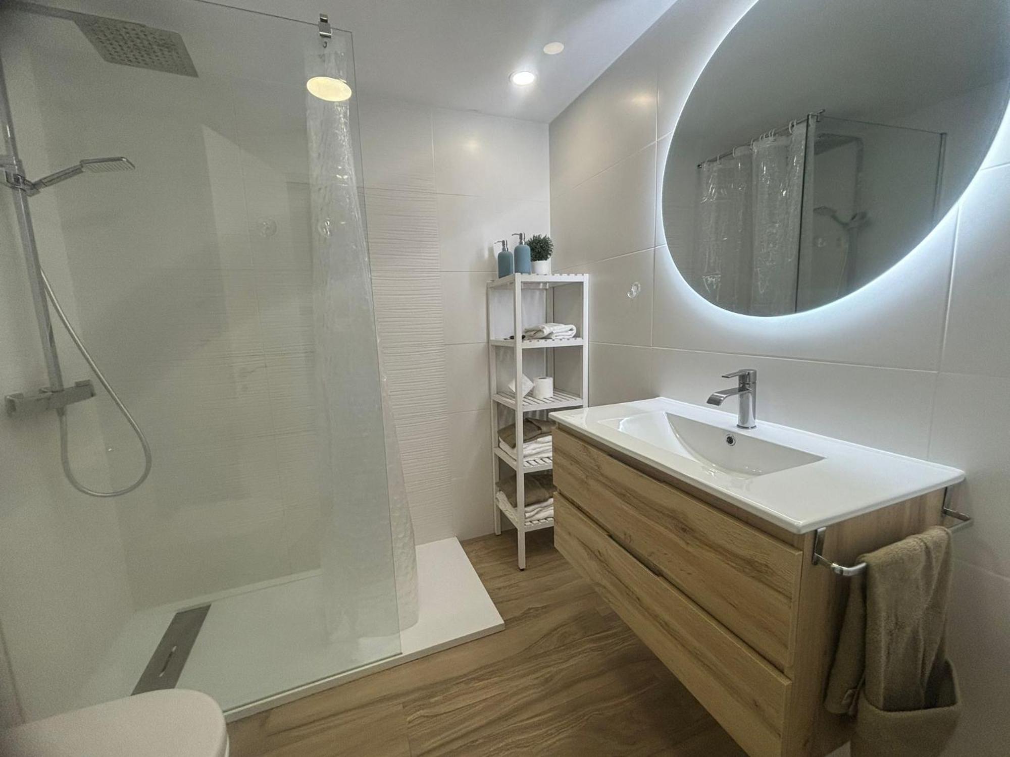 Apartamentos Benalbeach By Benalnova เบนัลมาเดนา ภายนอก รูปภาพ